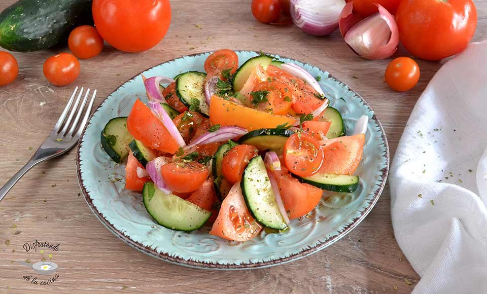 ensalada-tomate-pepino-italiana-c1