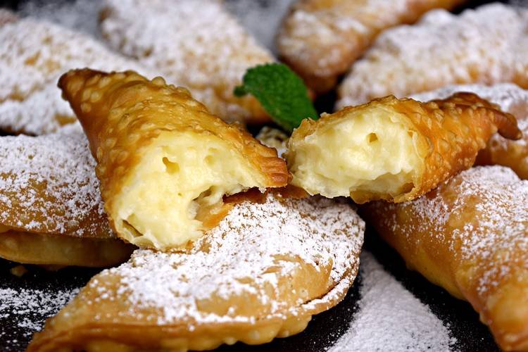 empanadillas-rellenas-con-crema-pastelera-de-limon