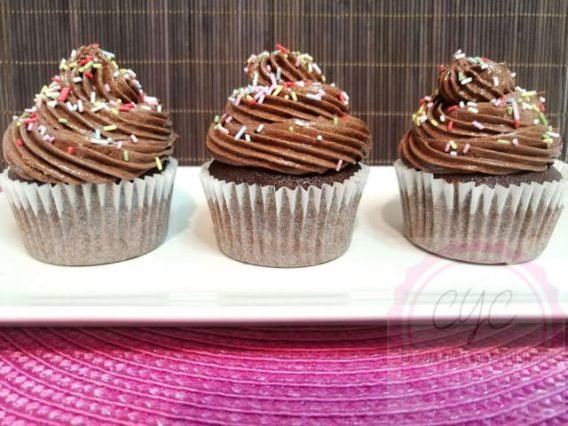 Cupcakes-de-chocolate-568×426