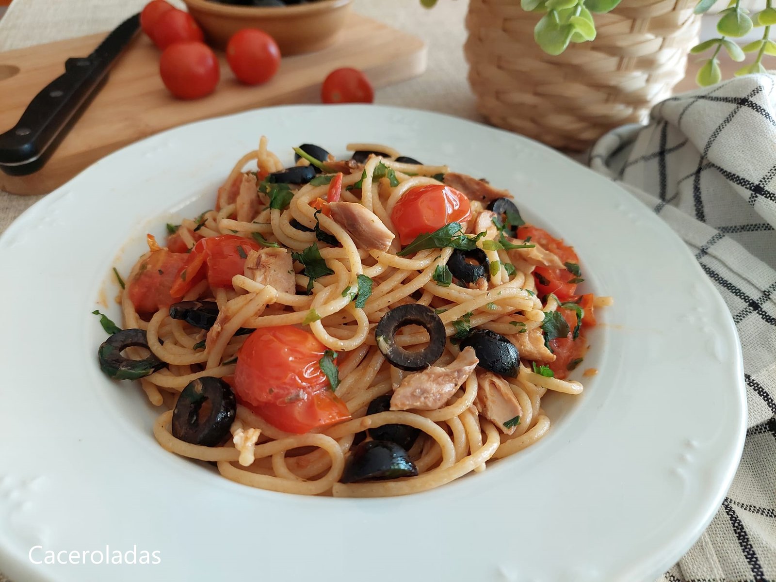 pasta con atun y tomates cherry (3)