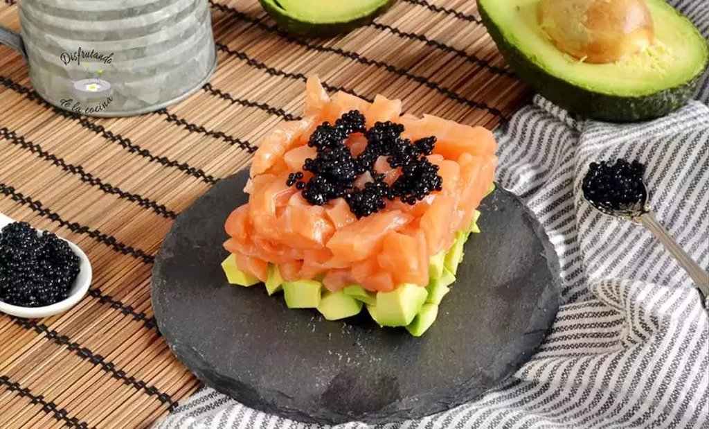 tartar-salmon-aguacate-2a-1024×6