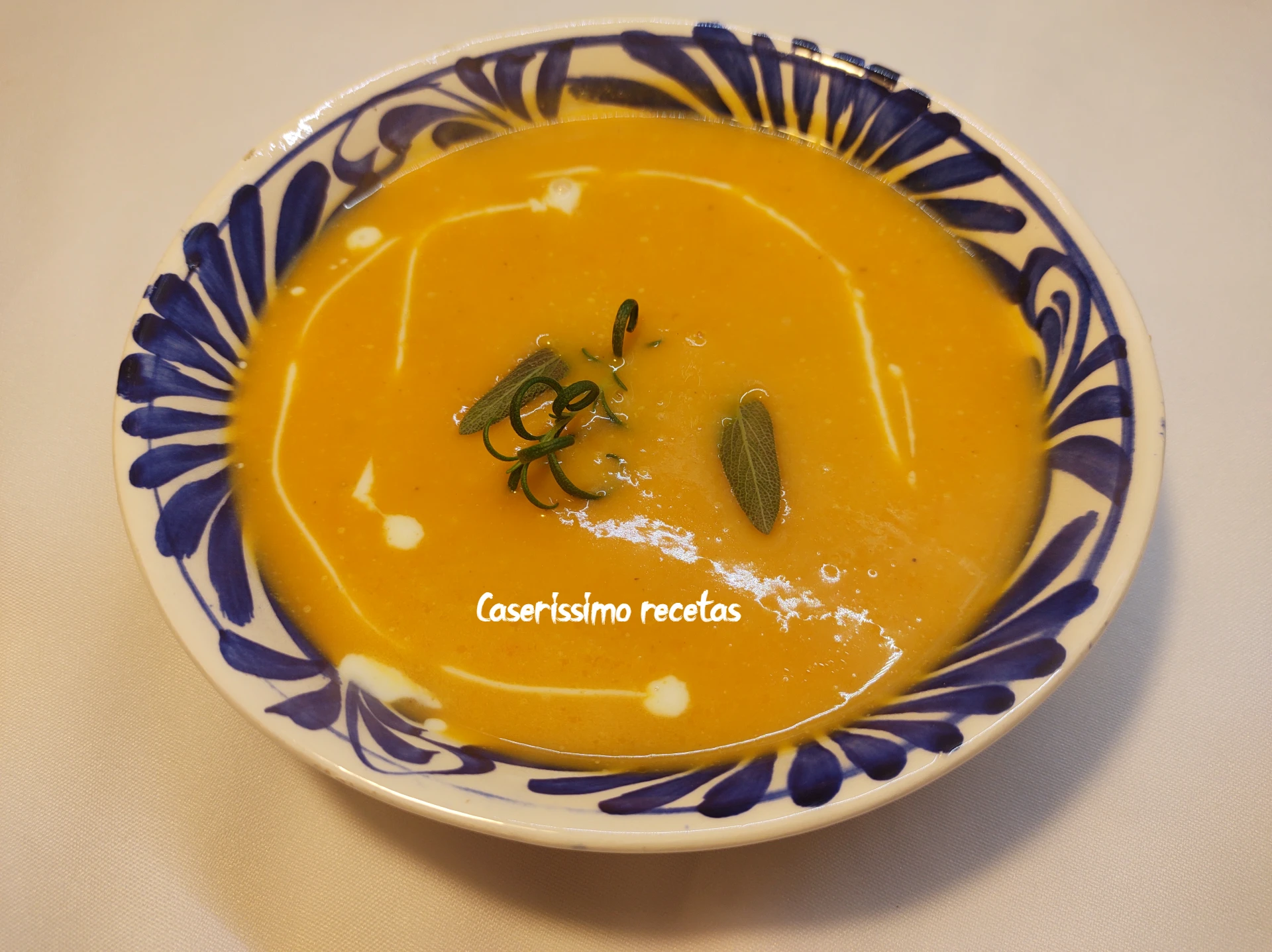 Sopa crema de calabaza súper fácil y rica