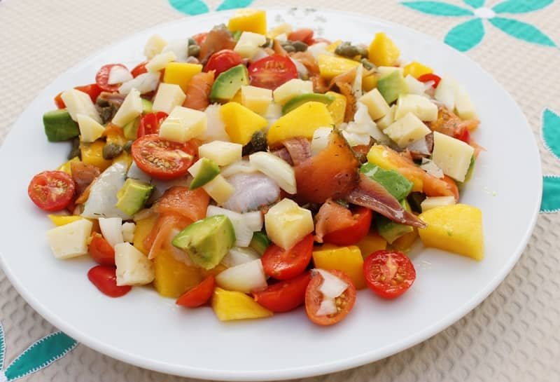 Ensalada-tropical-con-ahumados